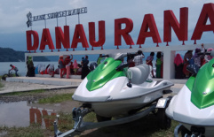 Uji Coba Waverunner VX700 di Danau Ranau OKU Selatan